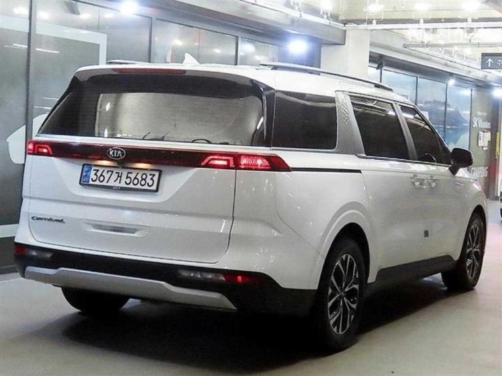 Kia Carnival — miniaturë 4