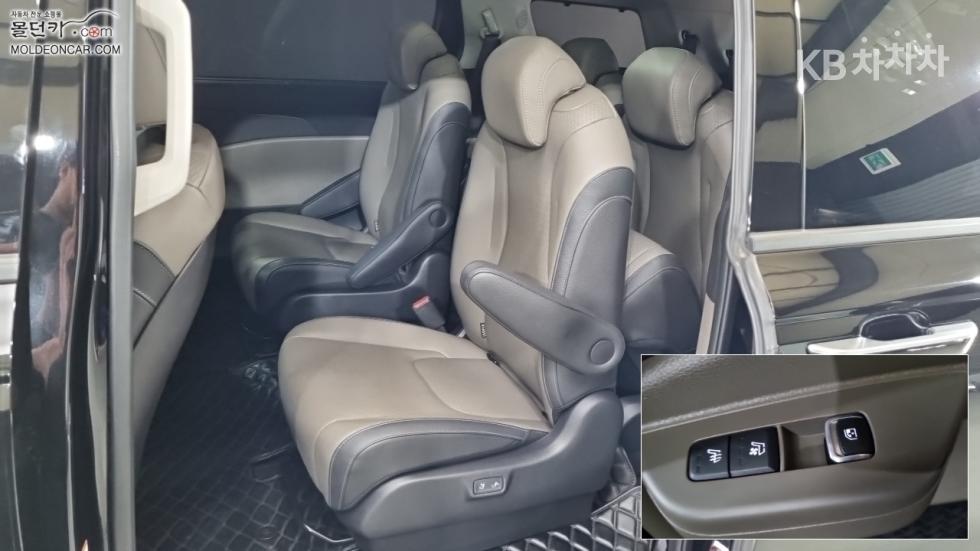 Kia Carnival — miniaturë 10