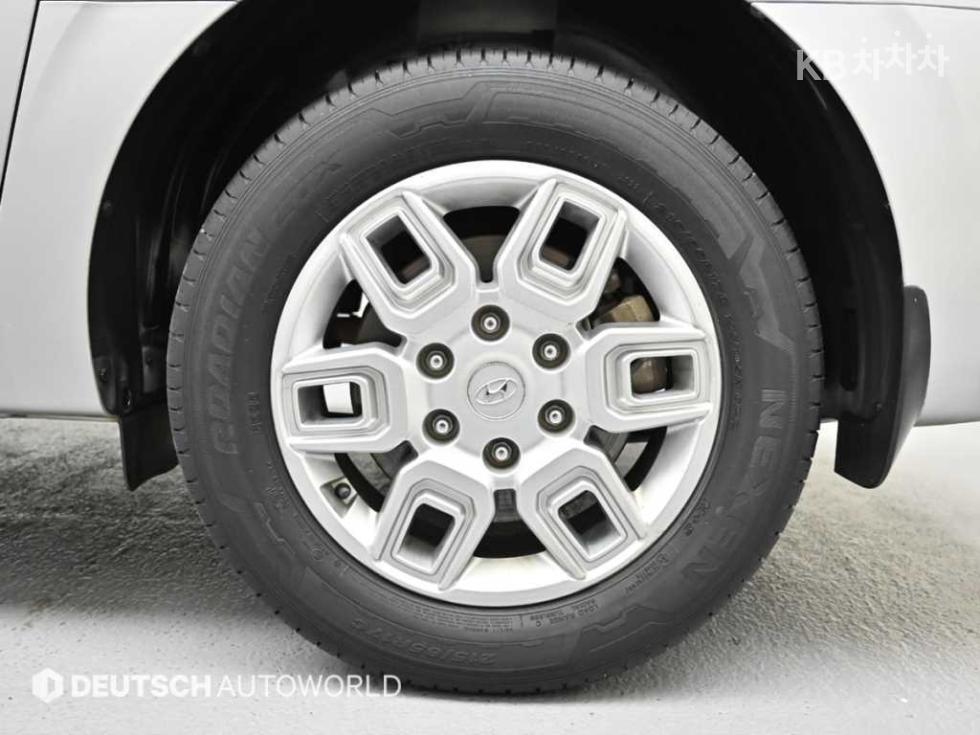Hyundai Staria — miniaturë 5