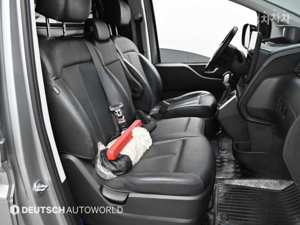 Hyundai Staria — miniaturë 10