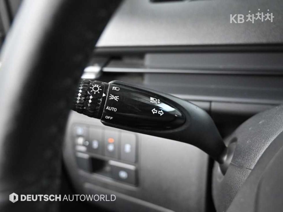 Hyundai Staria — miniaturë 16
