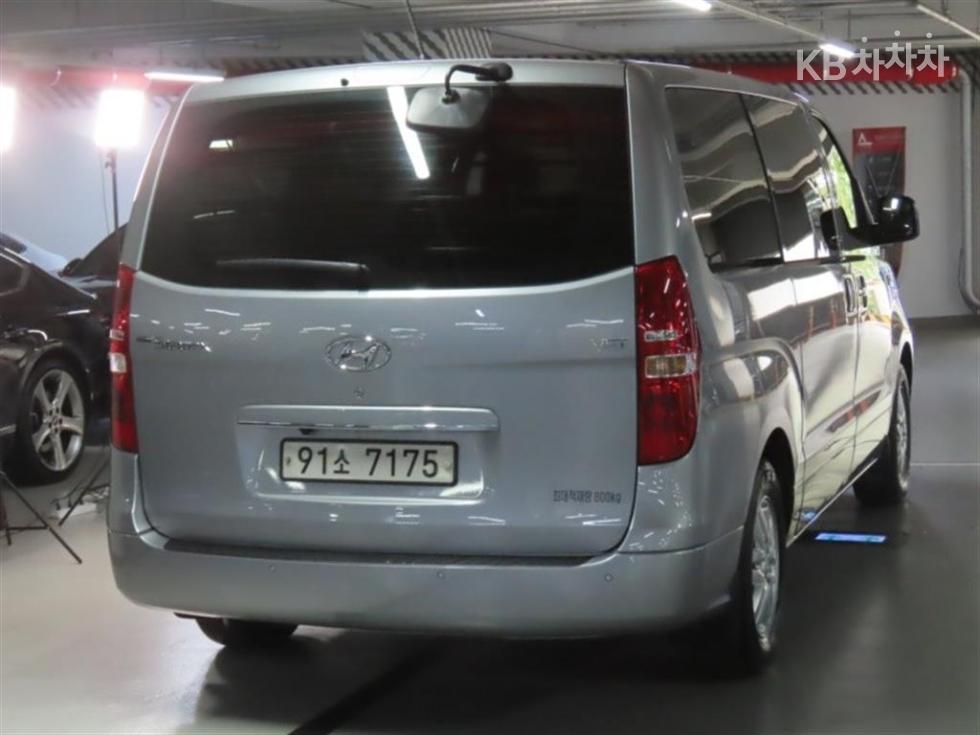 Hyundai Starex — miniaturë 3