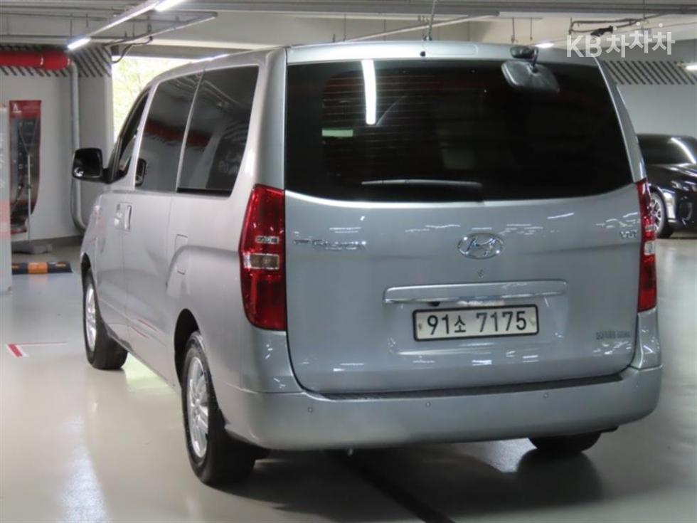 Hyundai Starex — miniaturë 4