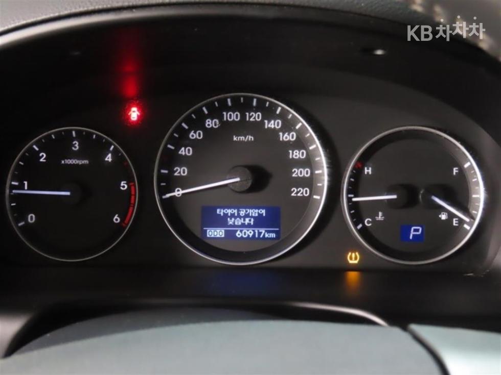 Hyundai Starex — miniaturë 5