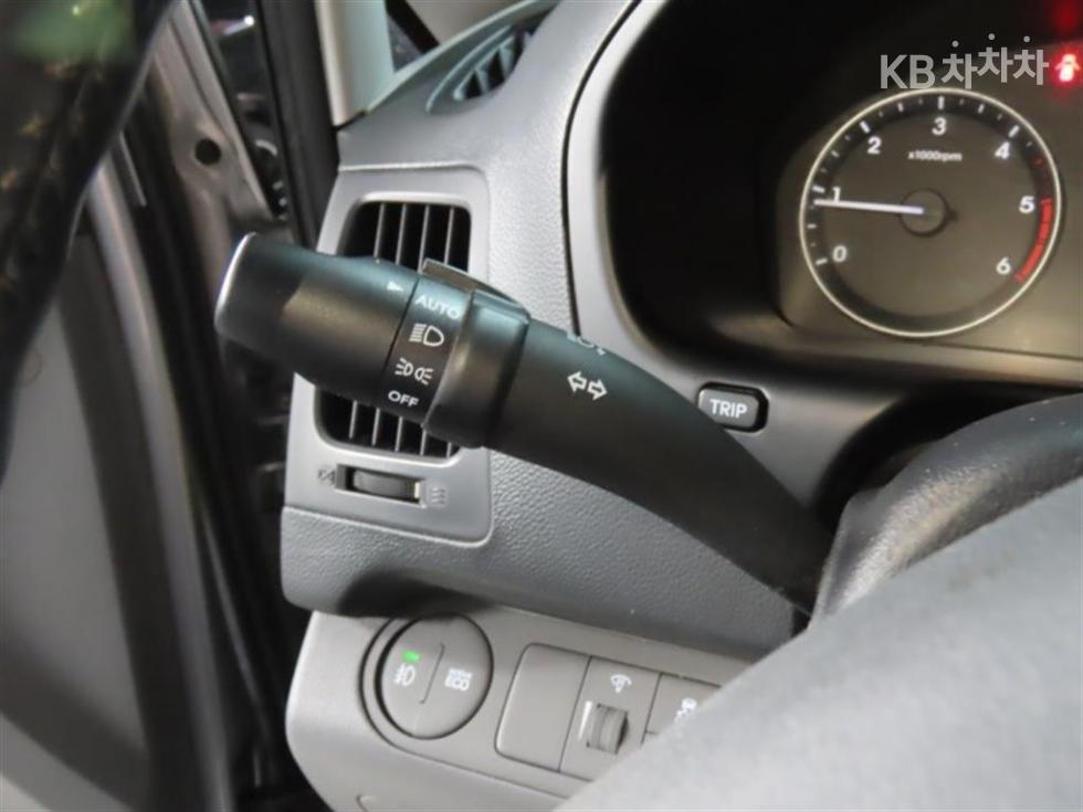 Hyundai Starex — miniaturë 9