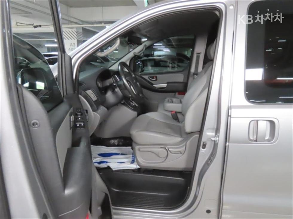 Hyundai Starex — miniaturë 13