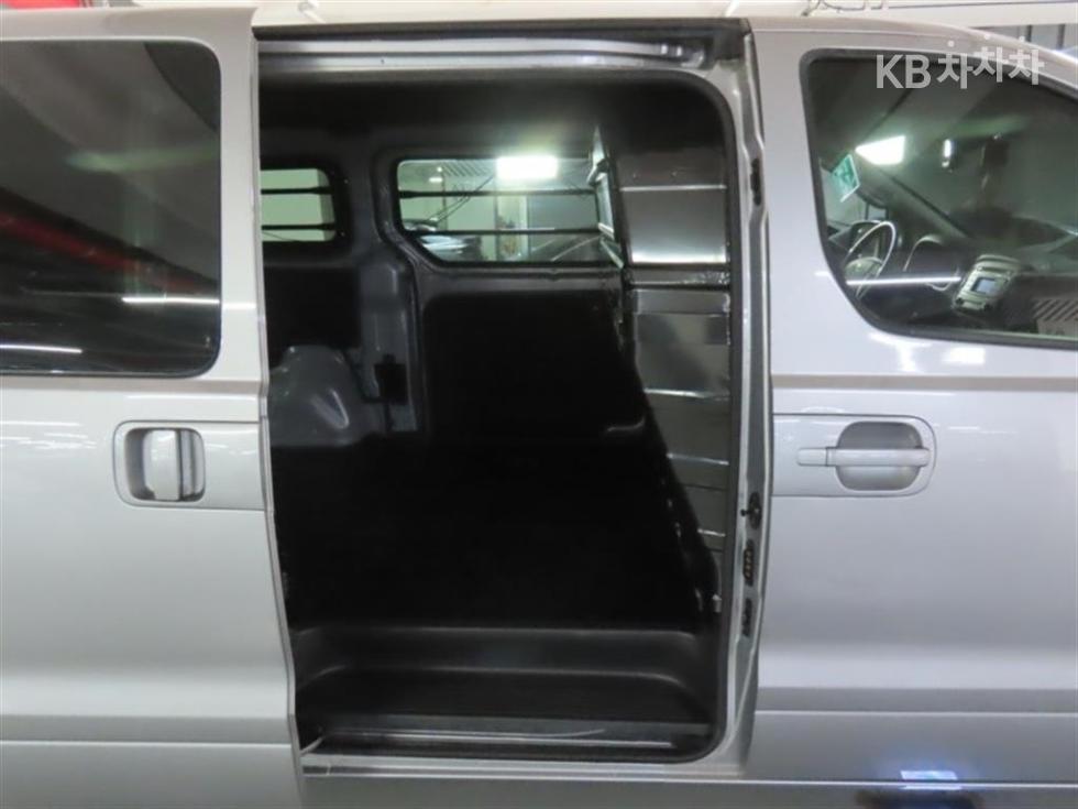 Hyundai Starex — miniaturë 17