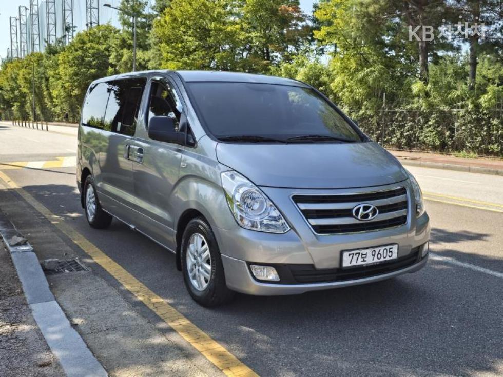 Hyundai Starex — miniaturë 3