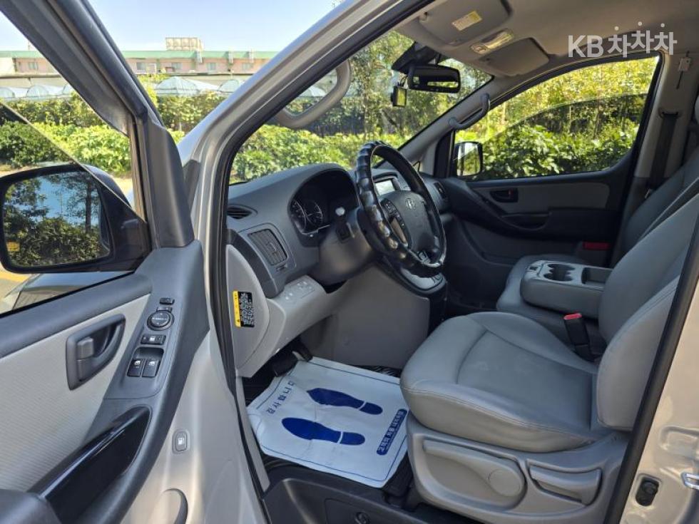 Hyundai Starex — miniaturë 9