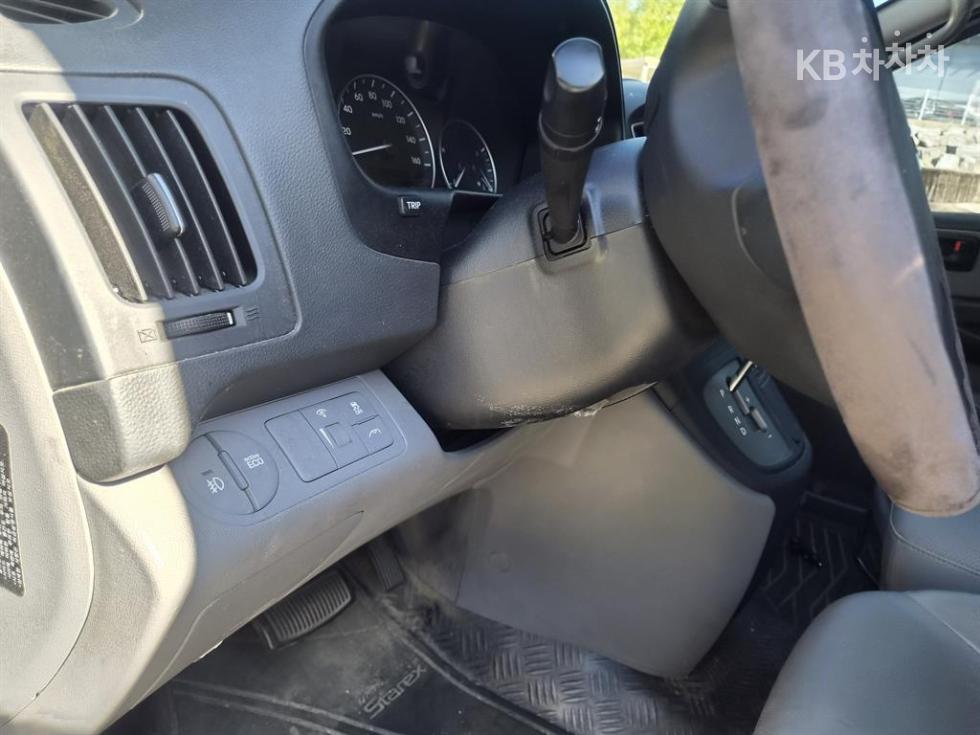 Hyundai Starex — miniaturë 6