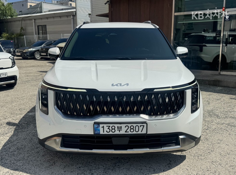 Kia Carnival — miniaturë 3