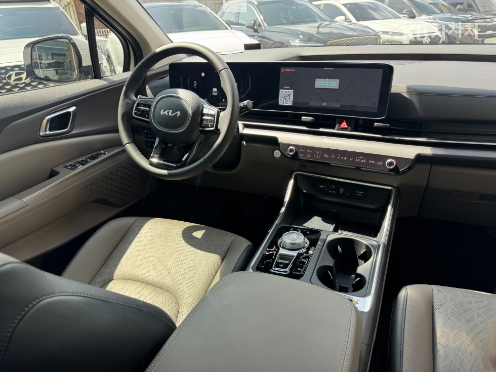 Kia Carnival — miniaturë 13