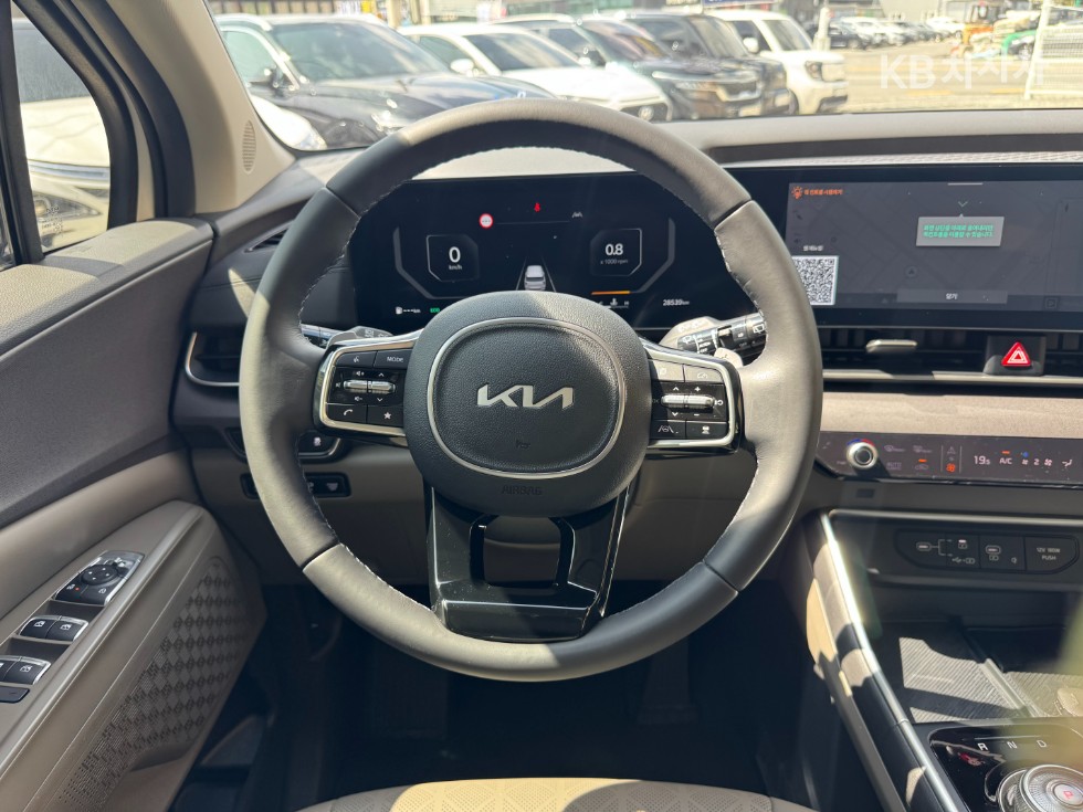 Kia Carnival — miniaturë 14