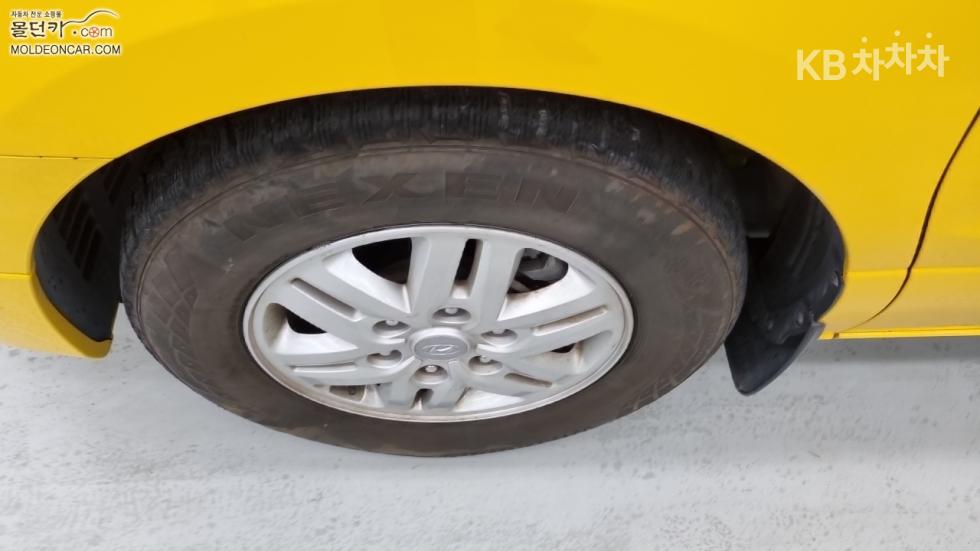 Hyundai Starex — miniaturë 6