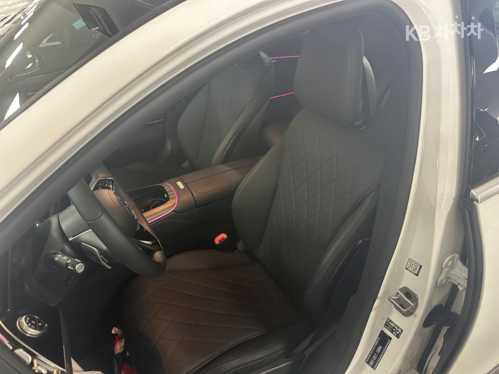 Mercedes-Benz E-klasse — miniaturë 13