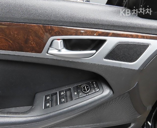 Hyundai Genesis — miniaturë 14