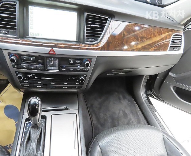 Hyundai Genesis — miniaturë 12