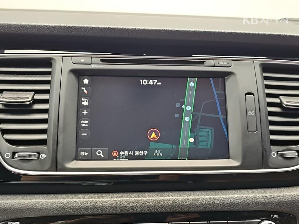Kia Carnival — miniaturë 17