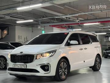 Kia Carnival 9인승 2.2 디젤 럭셔리 — foto 1
