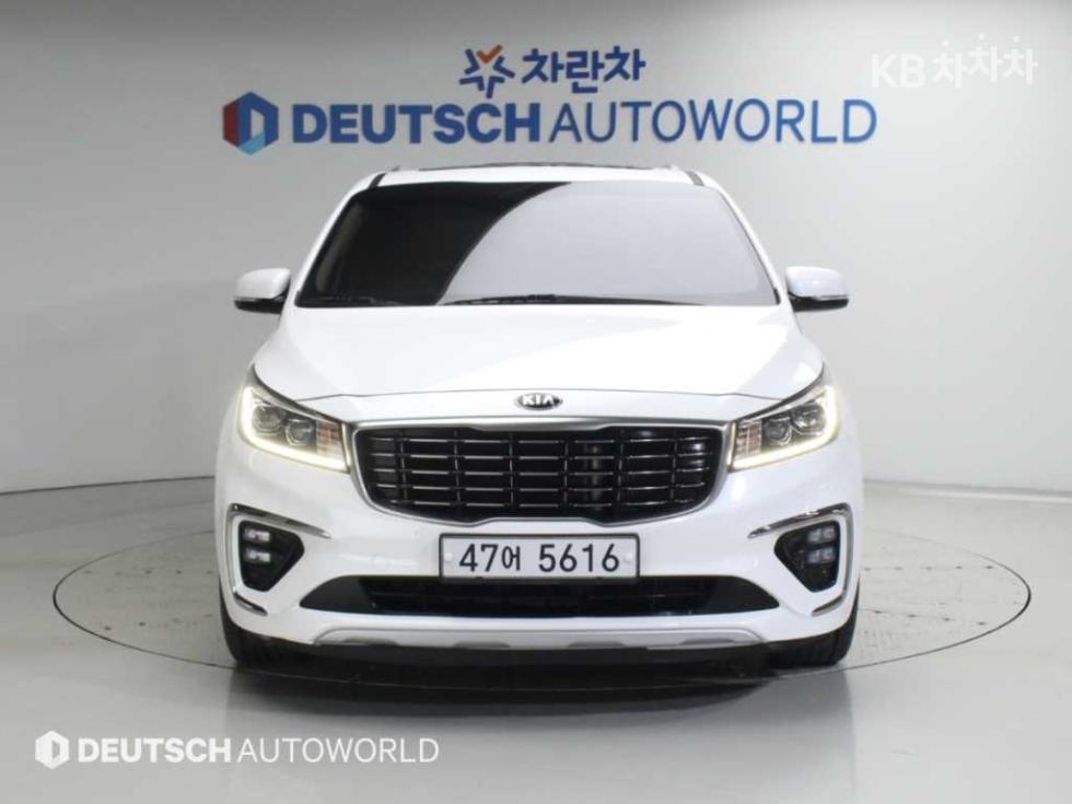Kia Carnival — miniaturë 3