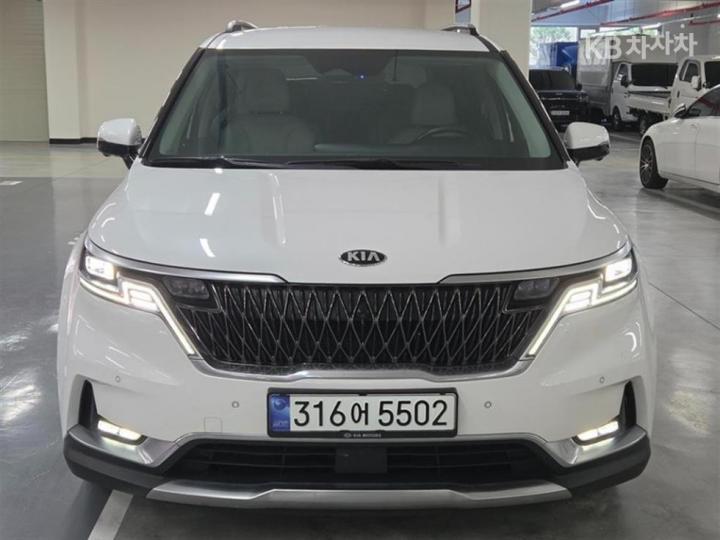 Kia Carnival D2.2 9인승 시그니처 — foto 1