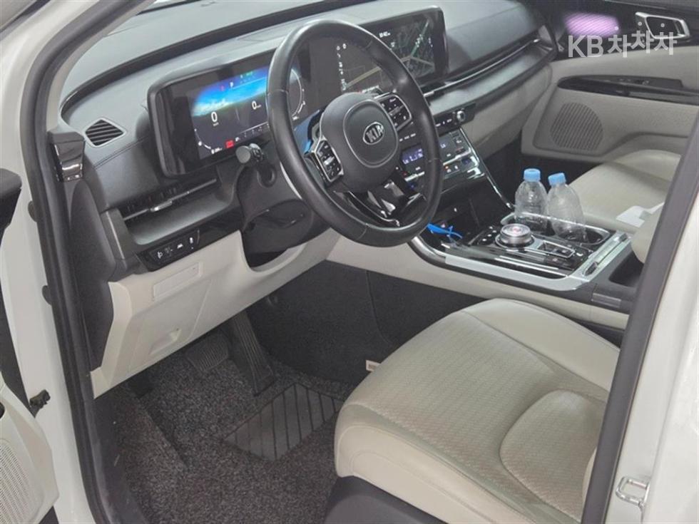 Kia Carnival — miniaturë 2