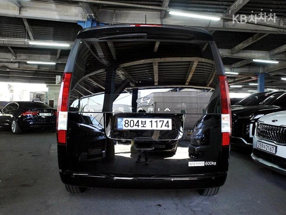 Hyundai Staria — miniaturë 3