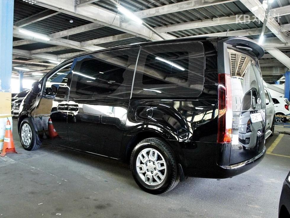 Hyundai Staria — miniaturë 4