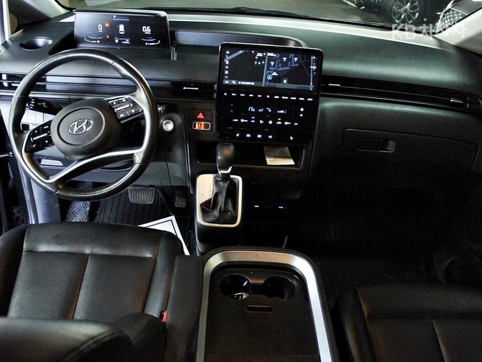 Hyundai Staria — miniaturë 7