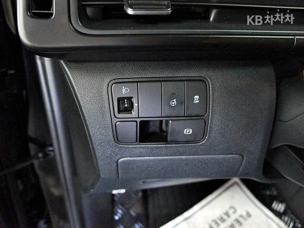 Hyundai Staria — miniaturë 15