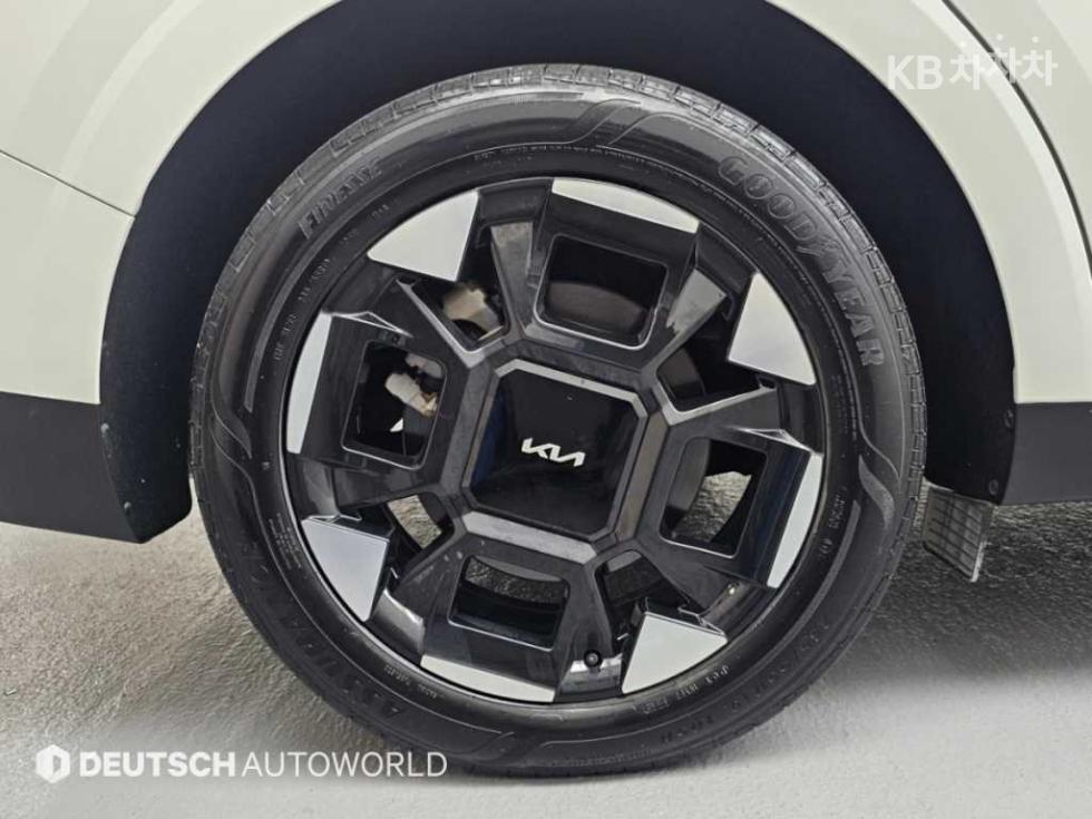 Kia Carnival — miniaturë 5