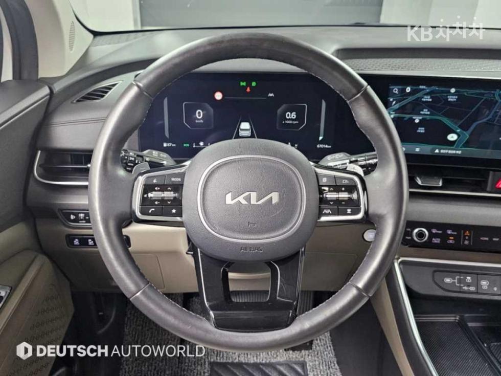 Kia Carnival — miniaturë 13