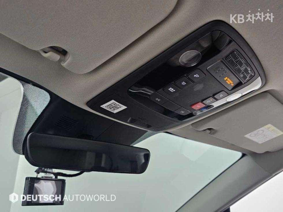 Kia Carnival — miniaturë 18