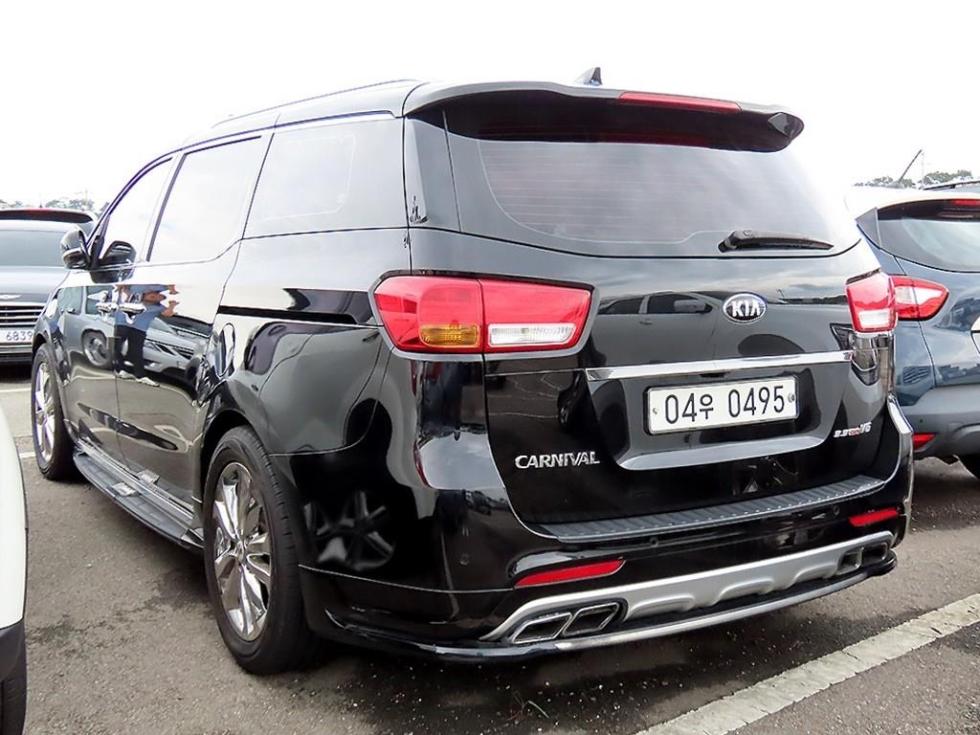 Kia Carnival — miniaturë 3
