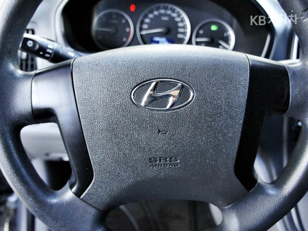 Hyundai Starex — miniaturë 7