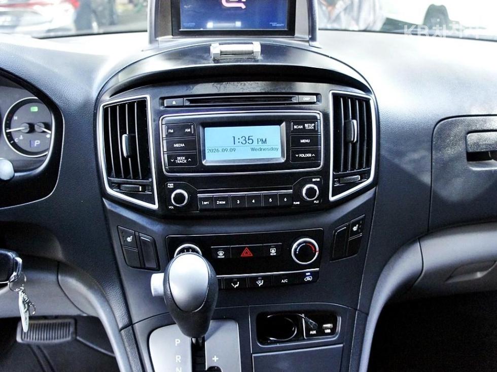 Hyundai Starex — miniaturë 9