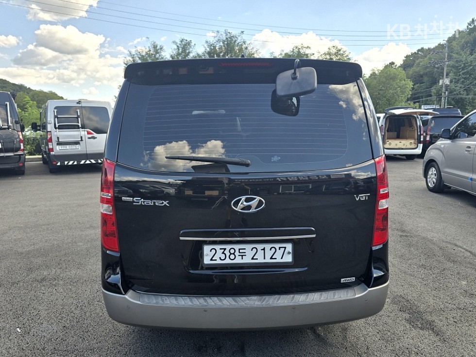 Hyundai Starex — miniaturë 4