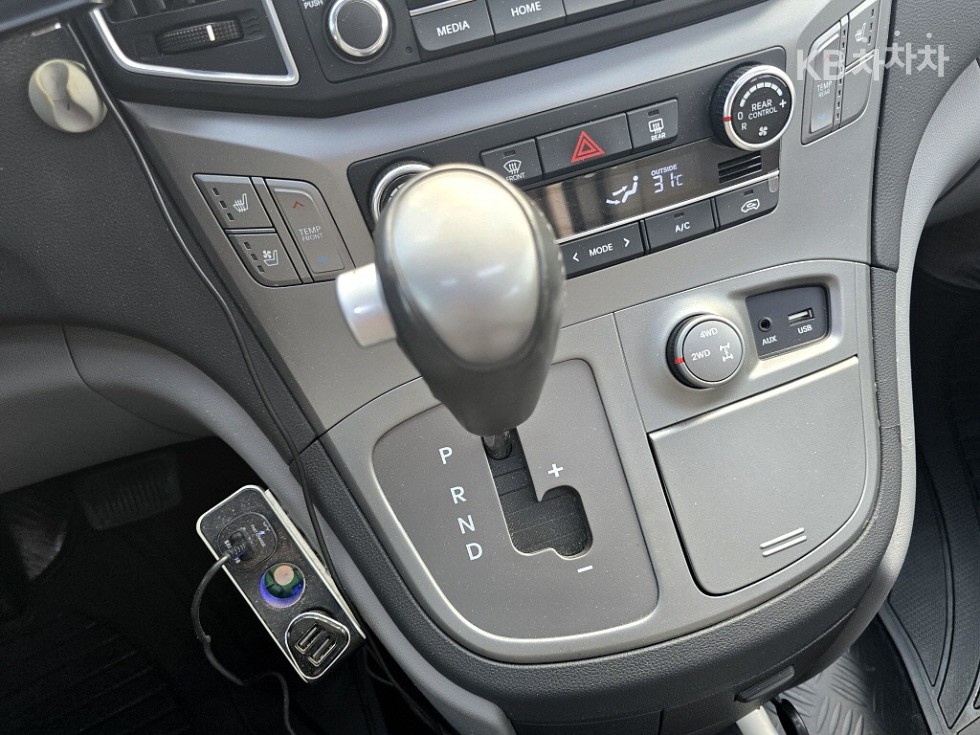 Hyundai Starex — miniaturë 18