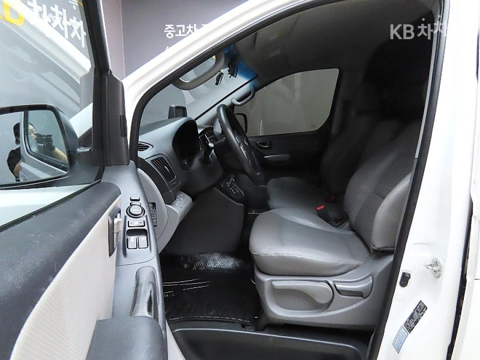 Hyundai Starex — miniaturë 10