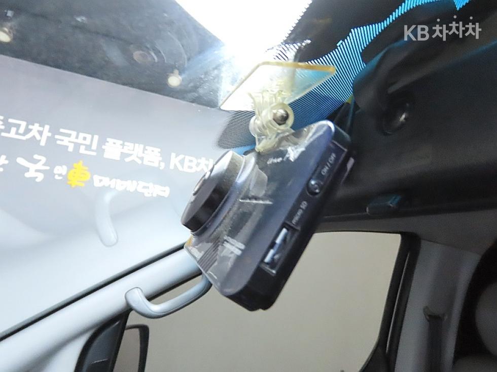 Hyundai Starex — miniaturë 16