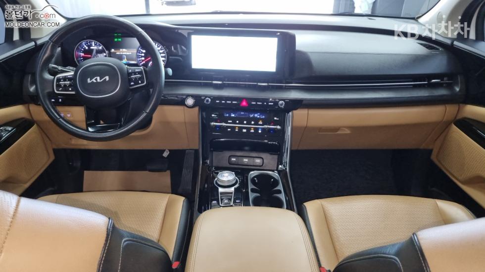 Kia Carnival — miniaturë 7