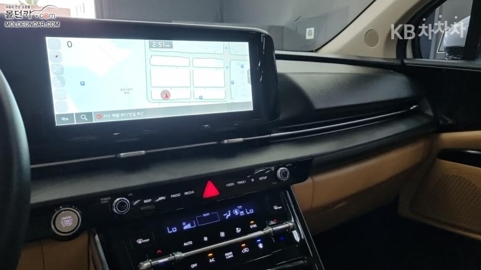Kia Carnival — miniaturë 12