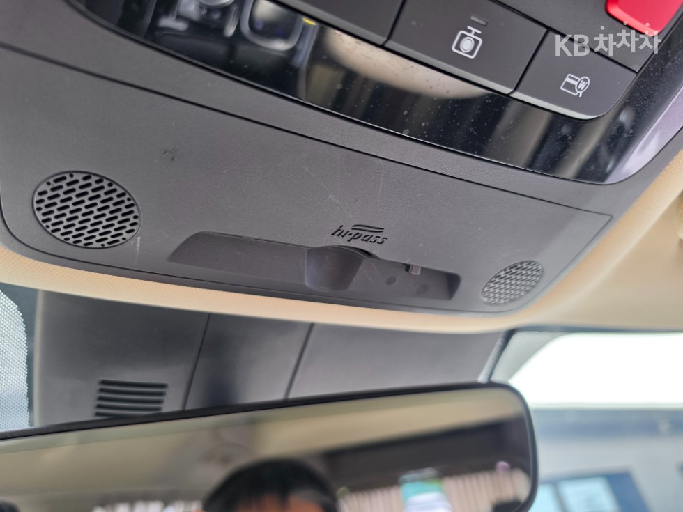 Kia Carnival — miniaturë 28