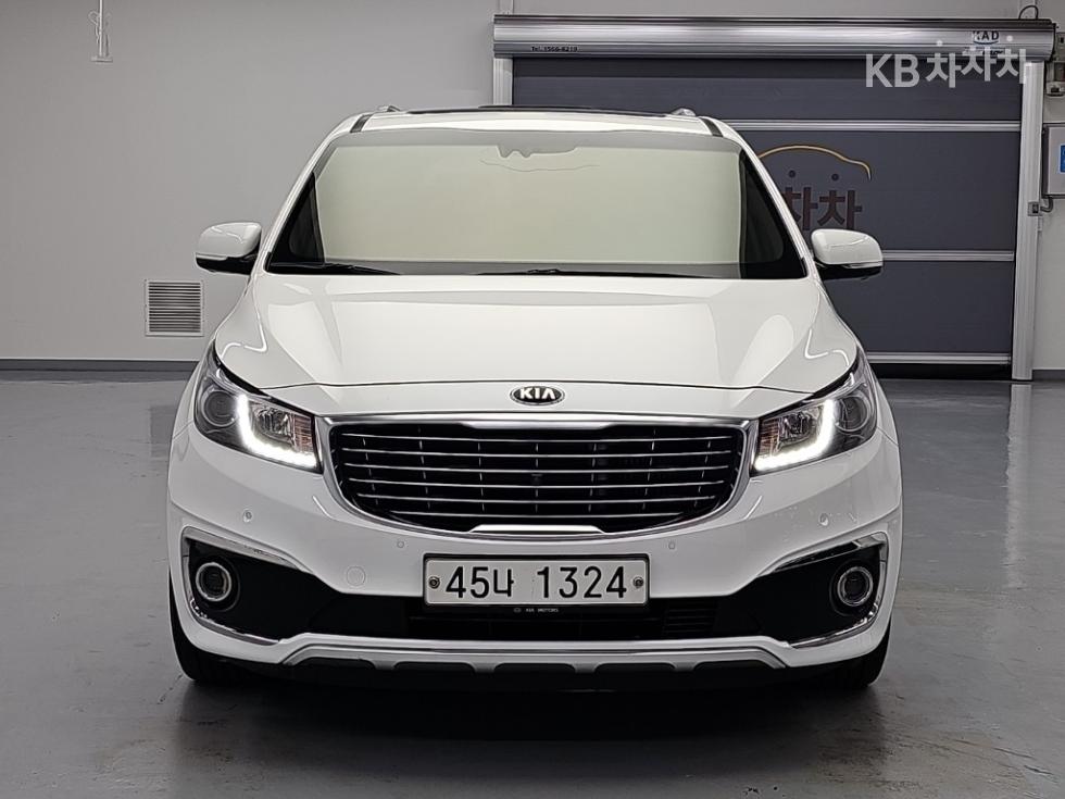 Kia Carnival — miniaturë 2