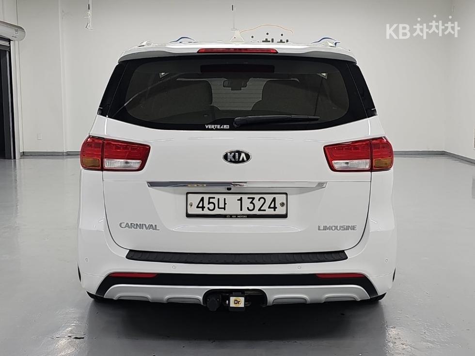 Kia Carnival — miniaturë 3