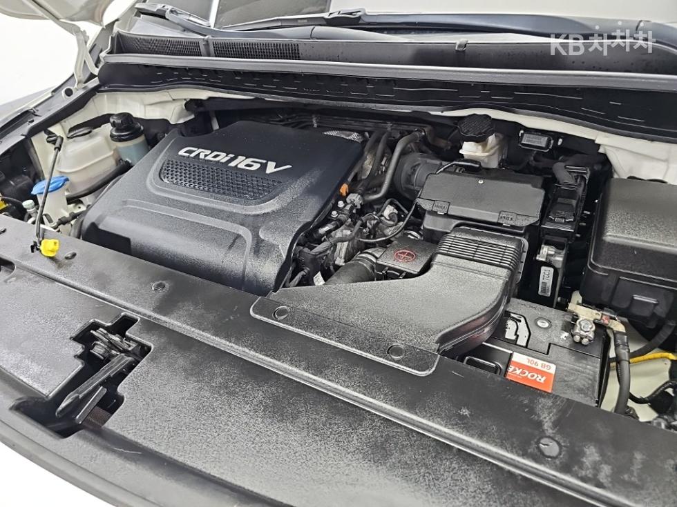Kia Carnival — miniaturë 5