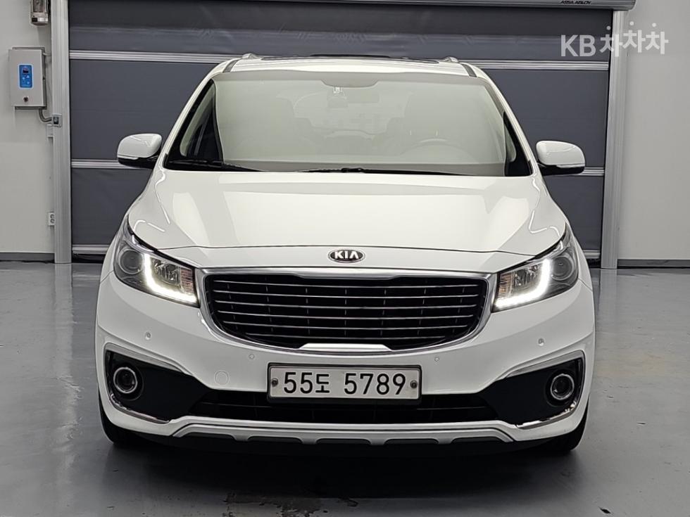 Kia Carnival — miniaturë 2