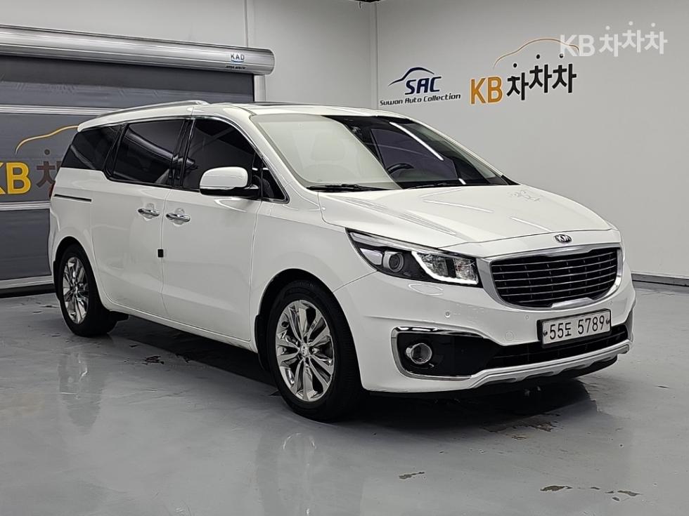 Kia Carnival — miniaturë 4