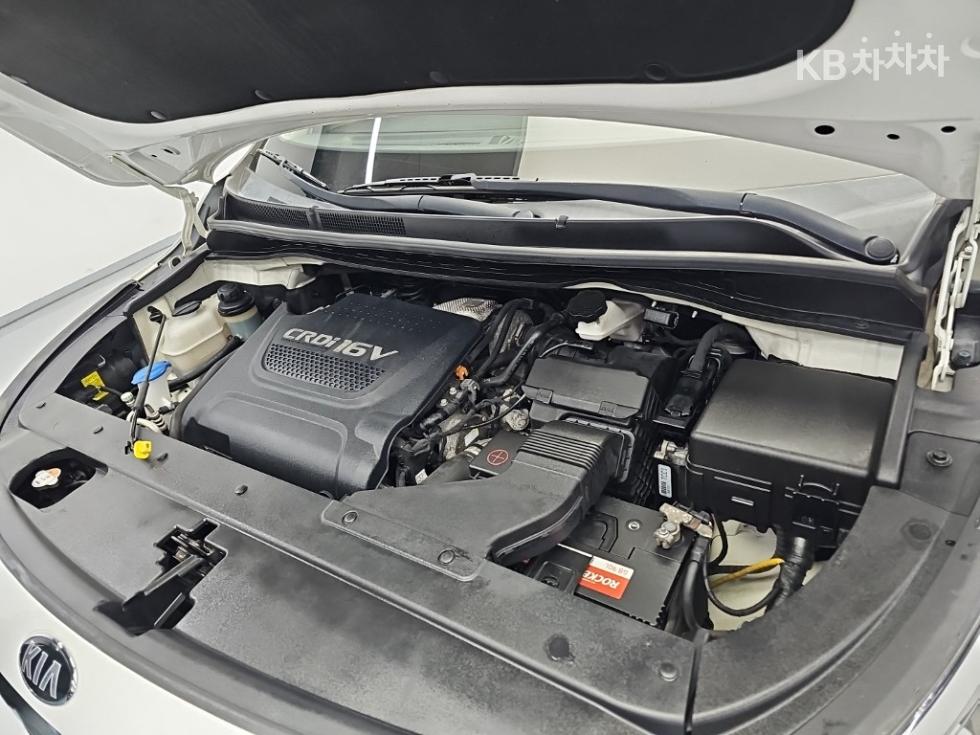 Kia Carnival — miniaturë 5