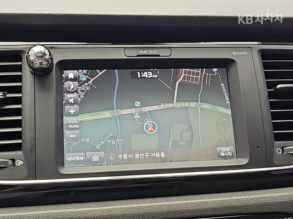 Kia Carnival — miniaturë 16